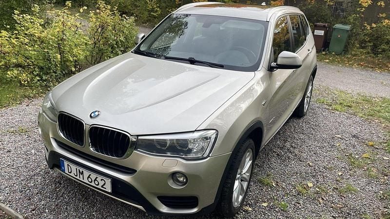 Grå Begagnad 2015 BMW X3 SUV | 120 000 kr (Marknadspris) - Bild 1/4