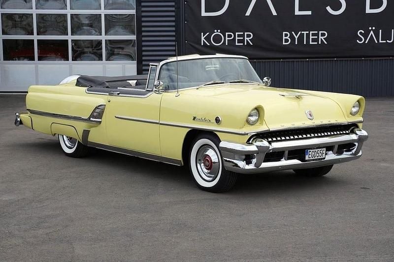 Begagnad Mercury Montclair 199 HK (146 kW) 1955 Saffron yellow Cab