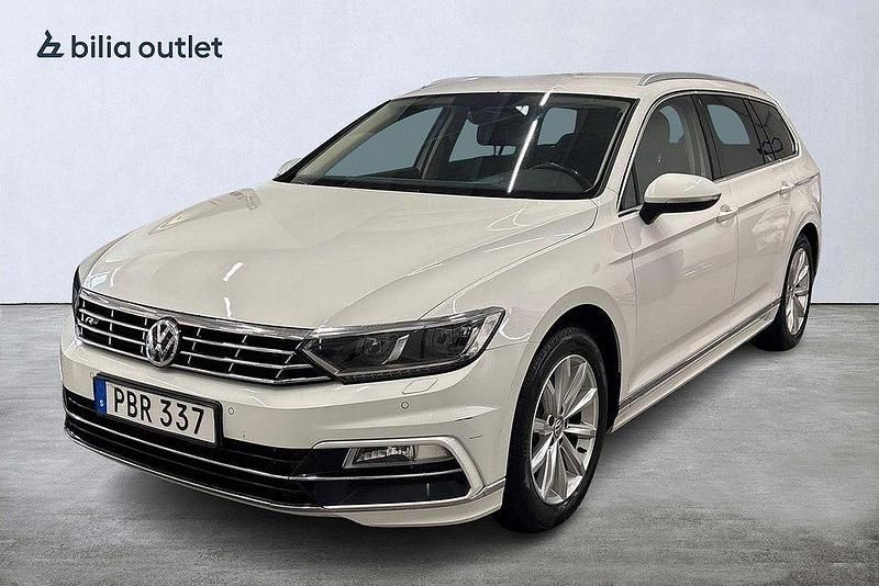 Vit Begagnad 2016 VW Passat GT Kombi | 164 000 kr (Marknadspris) - Bild 1/4