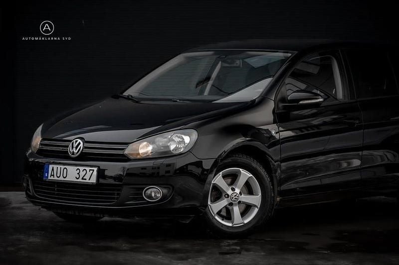 Begagnad VW Golf VI 122 HK (89 kW) 2011 Svart Halvkombi