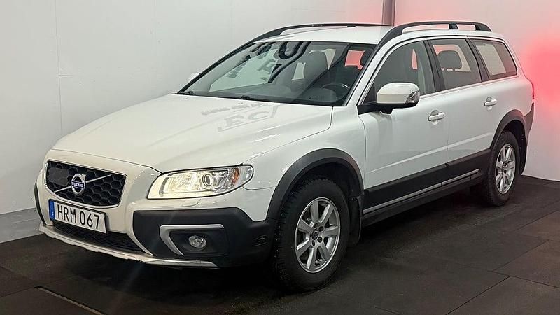 Vit Begagnad 2015 Volvo XC70 Momentum Kombi | 129 900 kr (Bra pris) - Bild 1/4
