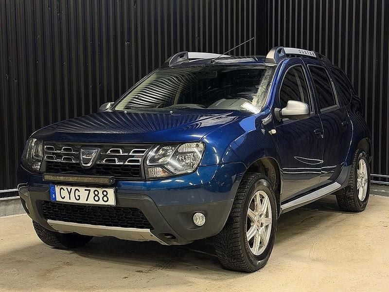 Blå Begagnad 2015 Dacia Duster SUV | 124 900 kr (Dyr) - Bild 1/4