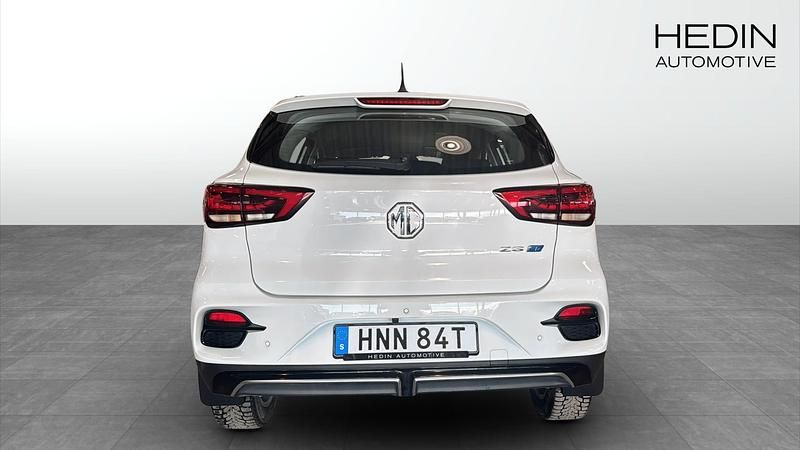 Begagnad MG ZS Comfort 130 kW (177 HK) 2022 Vit SUV