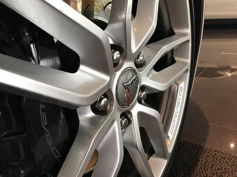 Begagnad Chevrolet Corvette Stingray 467 HK (343 kW) 2014 Silver Sportkupé