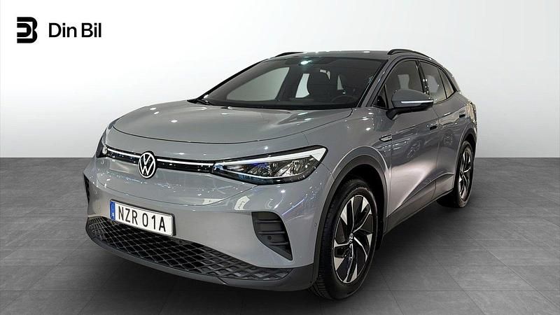Grå Begagnad 2023 VW ID.4 Pro Performance SUV | 359 900 kr (Marknadspris) - Bild 1/4