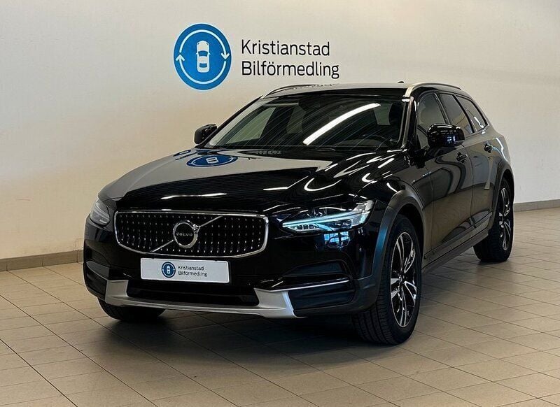 Svart Begagnad 2018 Volvo V90 CC SE Kombi | 289 900 kr (Bra pris) - Bild 1/4