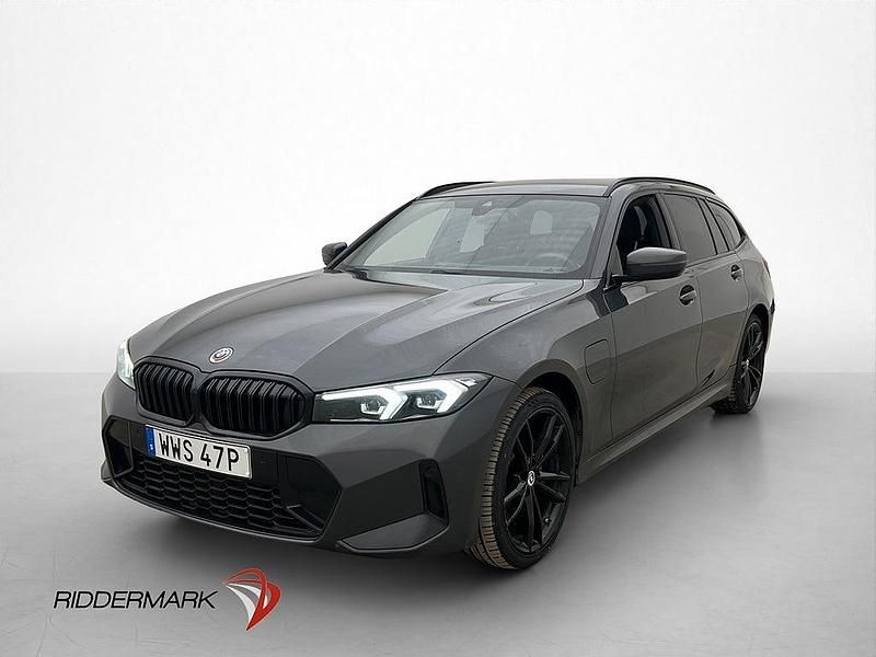 Begagnad BMW 330e M Sport 184 HK (135 kW) 2022 Grå Kombi
