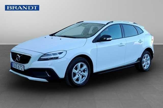 Begagnad 2019 Volvo V40 Halvkombi | 209 900 kr (Marknadspris) - Bild 1/4