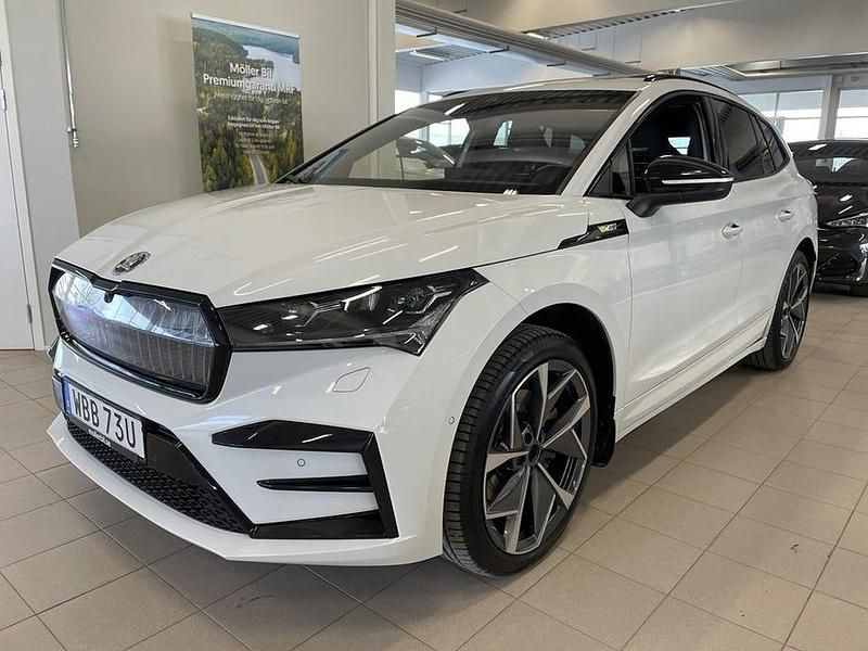 Begagnad Skoda Enyaq iV RS 250 kW (340 HK) 2024 Vit SUV