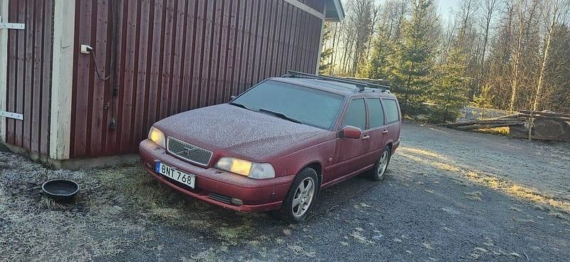 Begagnad 1997 Volvo V70 Kombi | 30 000 kr - Bild 1/3