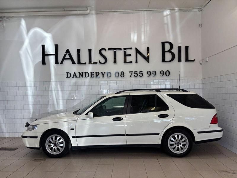 Vit Begagnad 2004 Saab 9-5 Aero Kombi | 199 000 kr - Bild 1/4