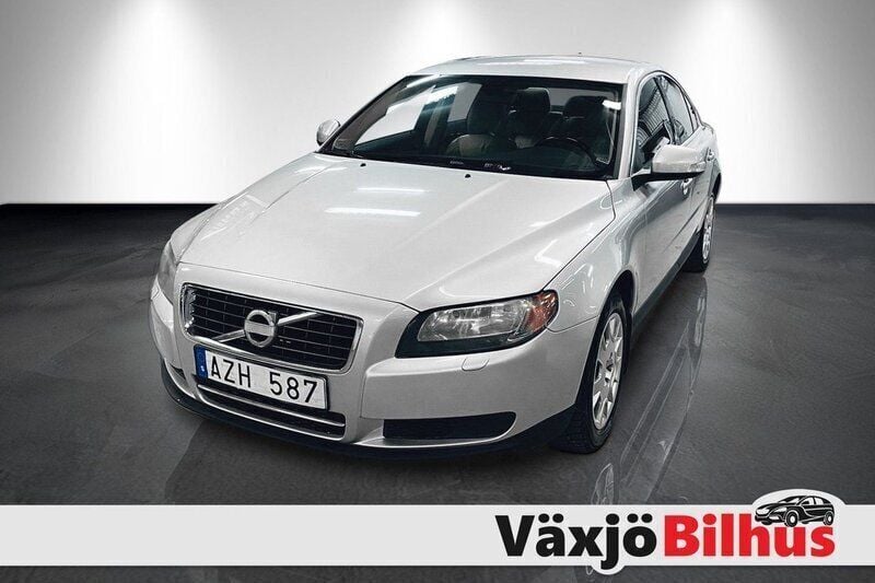 Ljusgrå Begagnad 2006 Volvo S80 Sedan | 49 900 kr (Marknadspris) - Bild 1/4