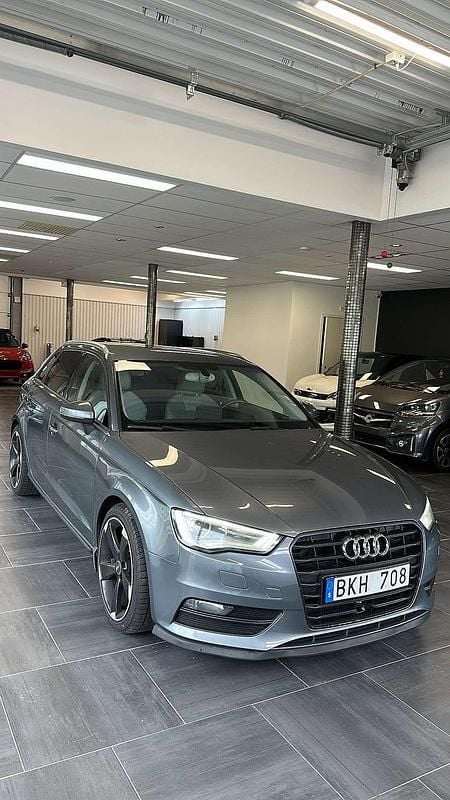 Begagnad Audi A3 Sportback 150 HK (110 kW) 2013 Grå Halvkombi