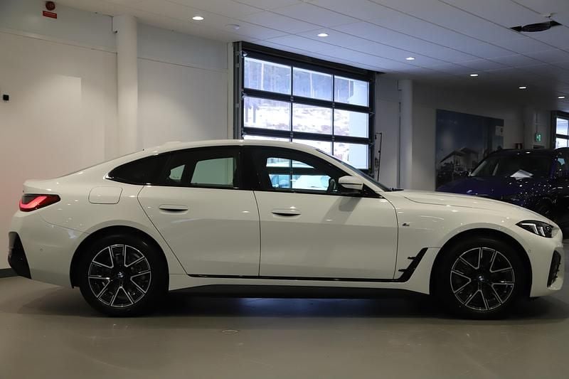 Ny BMW i4 M Sport 250 kW (340 HK) 2026 Vit Sedan