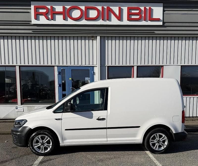 Begagnad VW Caddy 75 HK (55 kW) 2016 Candy white Minibuss