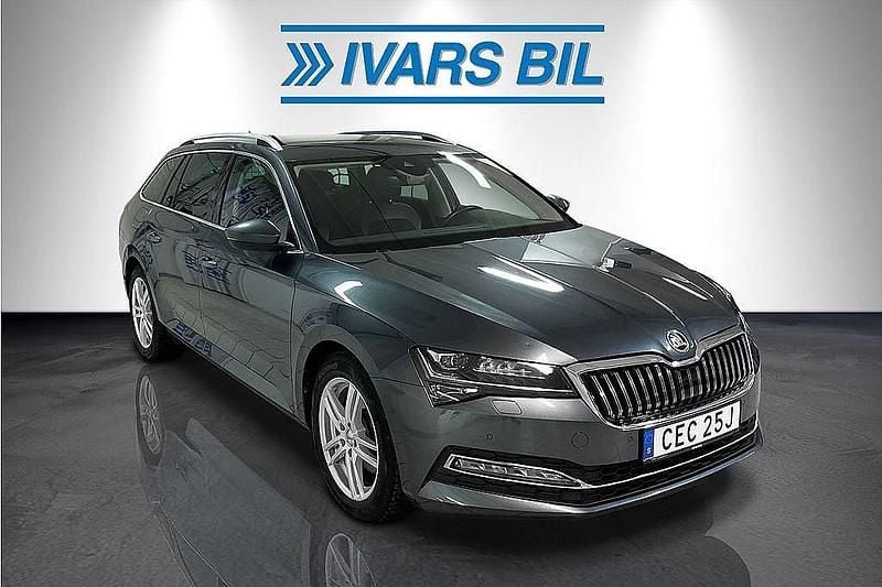 Begagnad Skoda Superb Business Line 200 HK (147 kW) 2021 Grå Kombi