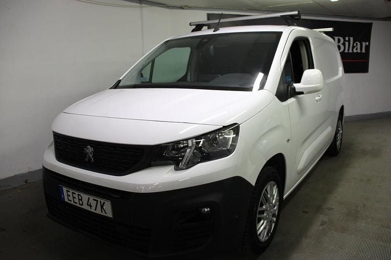 Svart Begagnad 2019 Peugeot Partner Van | 169 000 kr (Marknadspris) - Bild 1/4