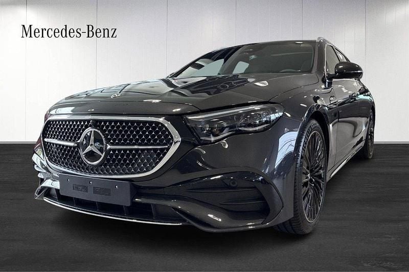 Grå (grey) Ny 2025 Mercedes E300 Advanced Kombi | 788 450 kr (Lite dyr) - Bild 1/4