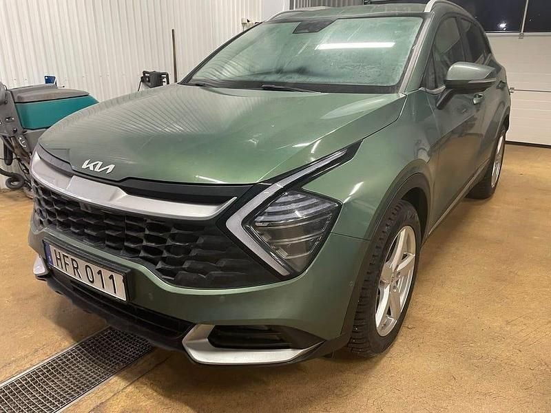 Grön metallic Begagnad 2023 Kia Sportage Advance SUV | 329 000 kr (Bra pris) - Bild 1/2
