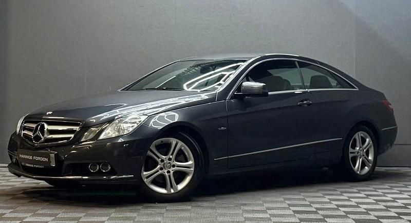 Begagnad Mercedes E220 170 HK (125 kW) 2011 Mörkgrå (grå) Sportkupé