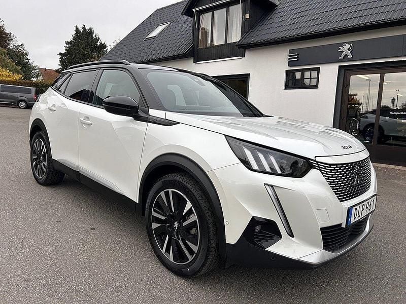Vit Begagnad 2021 Peugeot e-2008 GTi SUV | 225 000 kr (Lite dyr) - Bild 1/4