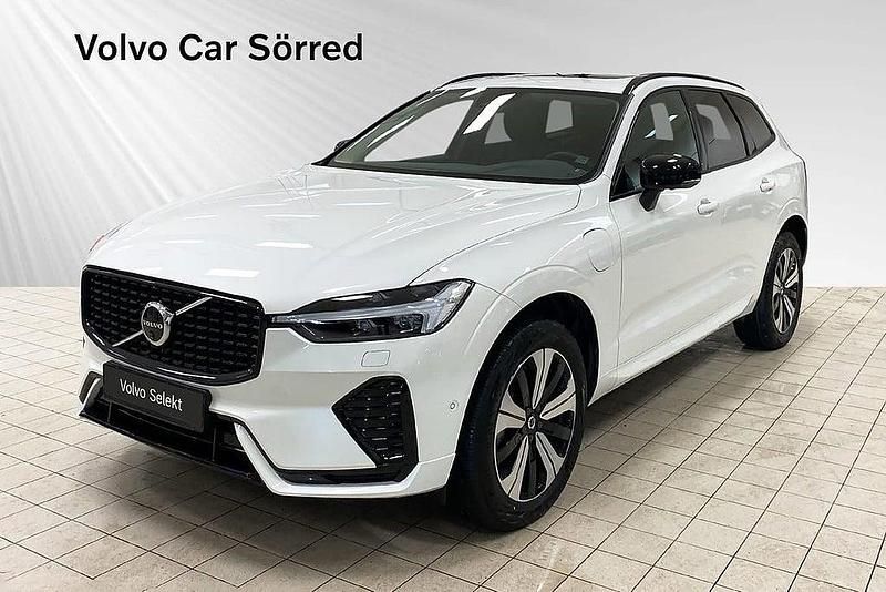 Vit Begagnad 2024 Volvo XC60 Plus SUV | 549 900 kr (Marknadspris) - Bild 1/2
