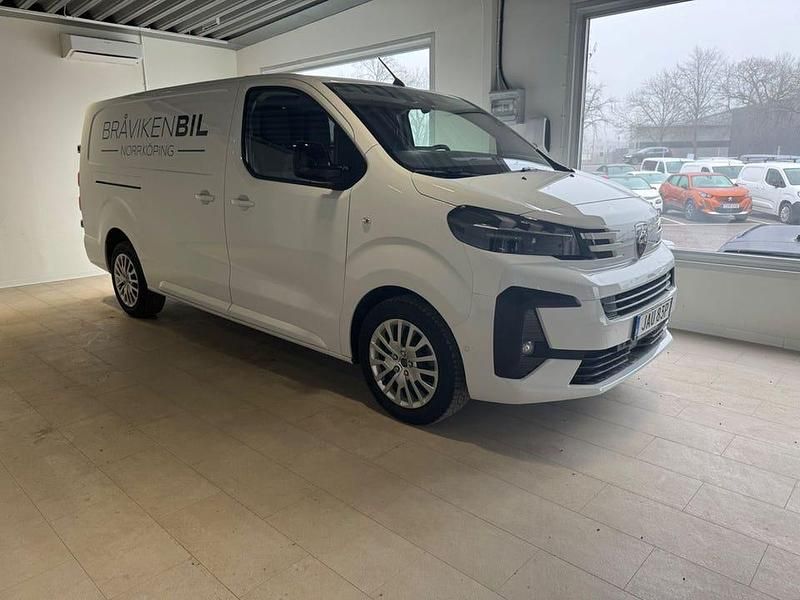Vit Begagnad 2024 Peugeot Expert Van | 412 375 kr (Dyr) - Bild 1/4