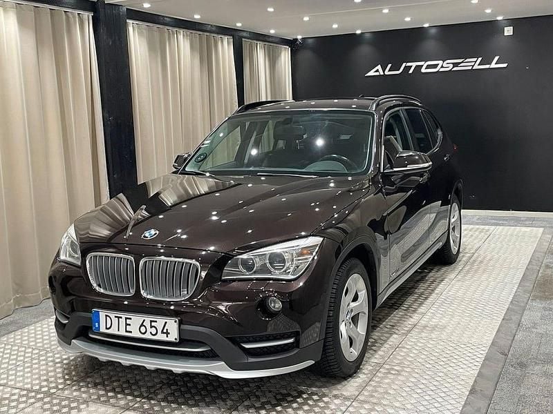 Brun Begagnad 2014 BMW X1 xLine SUV | 104 900 kr (Dyr) - Bild 1/4