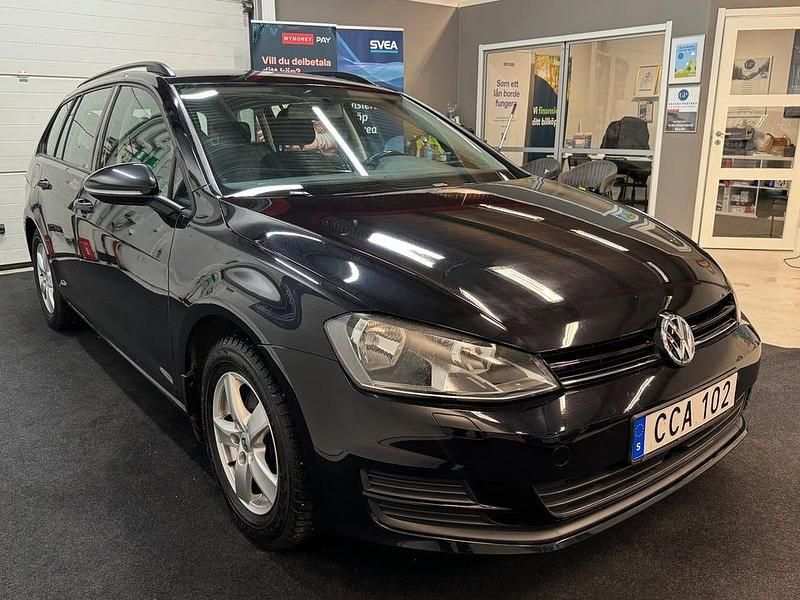 Begagnad VW Golf VII 110 HK (80 kW) 2016 Svart