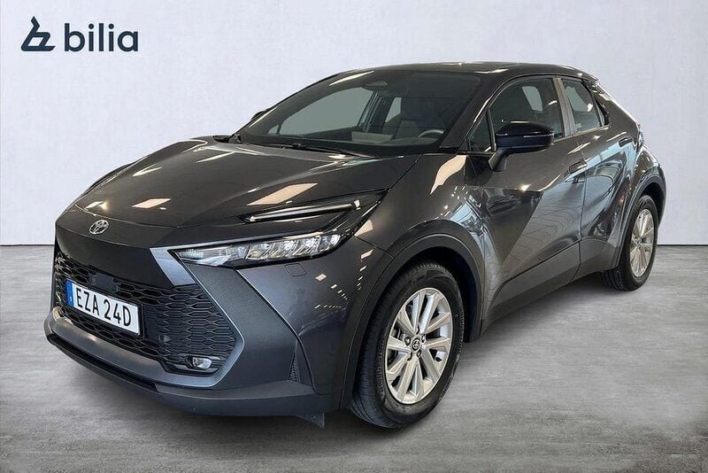 Mörkgrå Begagnad 2024 Toyota C-HR Active SUV | 349 900 kr (Bra pris) - Bild 1/3