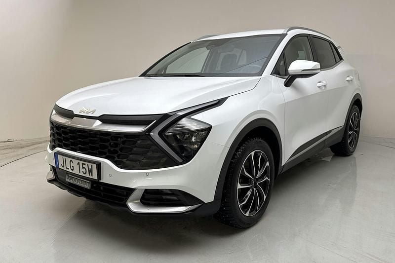 Vit Begagnad 2023 Kia Sportage SUV | 309 000 kr (Superpris) - Bild 1/4