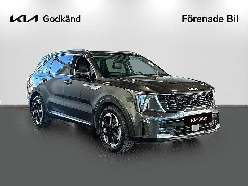 Begagnad Kia Sorento Advance 252 HK (185 kW) 2024 Grå SUV
