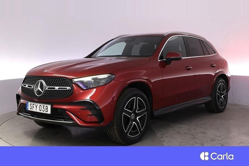 Röd Begagnad 2023 Mercedes GLC300e AMG SUV | 649 900 kr (Bra pris) - Bild 1/4