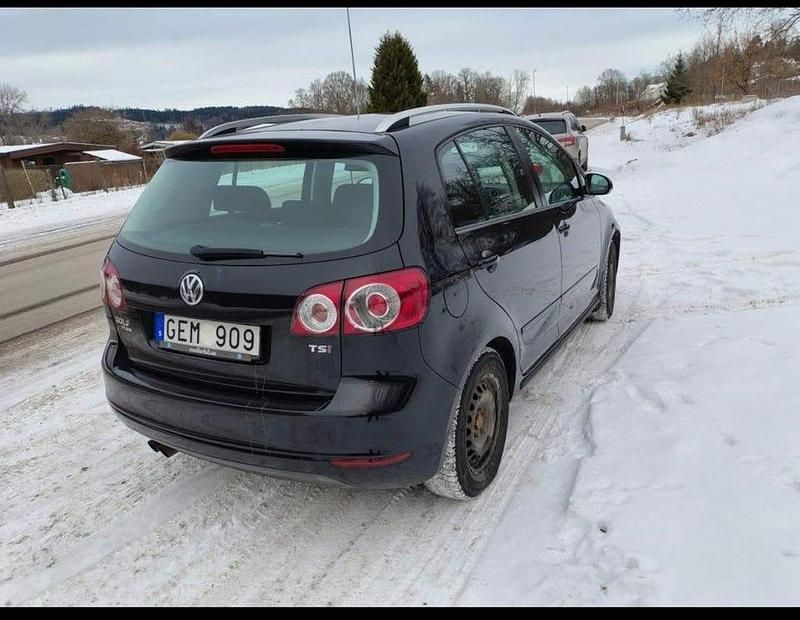 Begagnad VW Golf Plus Cross 122 HK (89 kW) 2012 Minibuss