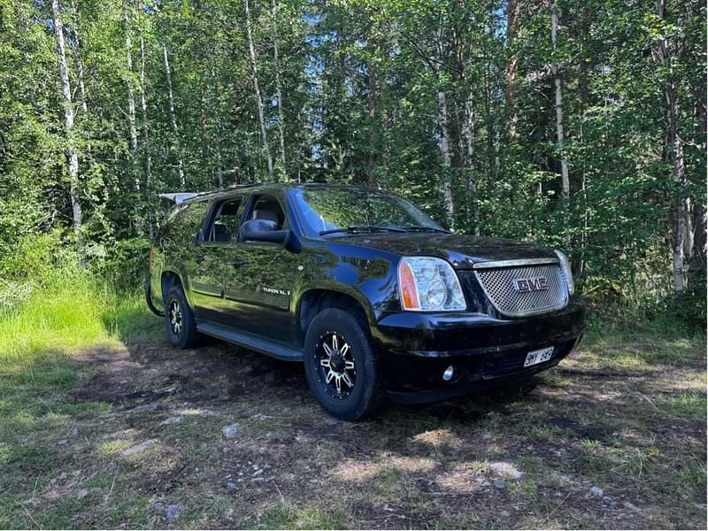 Svart Begagnad 2007 GMC Yukon SUV | 119 000 kr - Bild 1/4