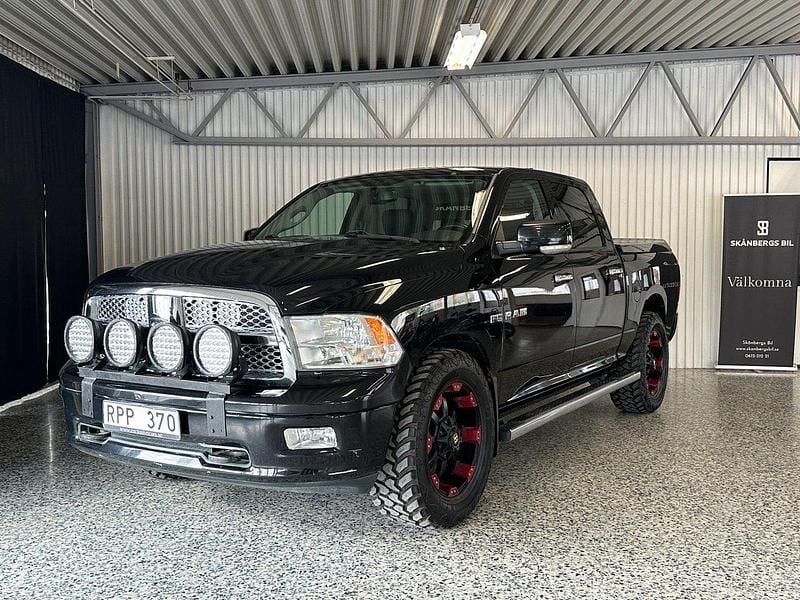 Svart Begagnad 2010 Dodge Ram Pickup | 219 900 kr (Marknadspris) - Bild 1/4