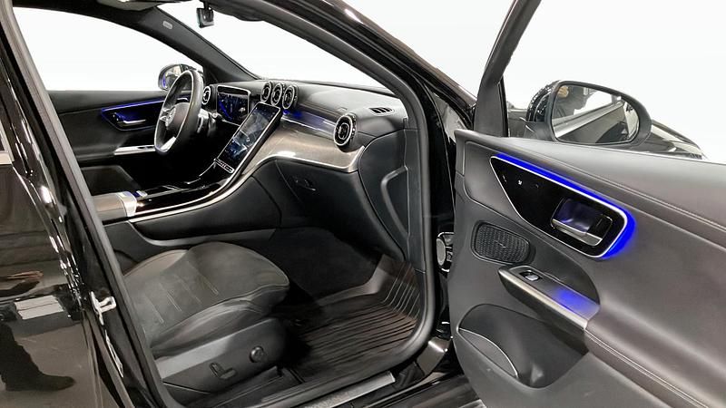 Begagnad Mercedes GLC300e AMG 313 HK (230 kW) 2024 Svart Sportkupé