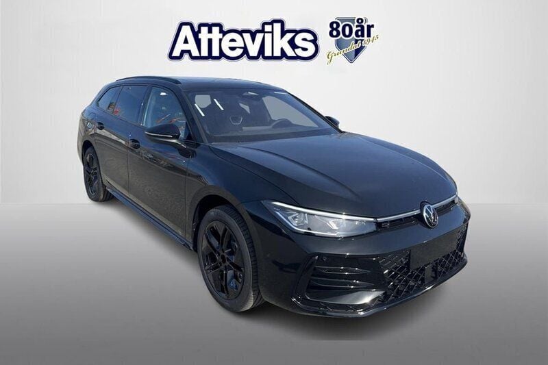 Svart Ny 2025 VW Passat Edition Kombi | 573 300 kr (Marknadspris) - Bild 1/4