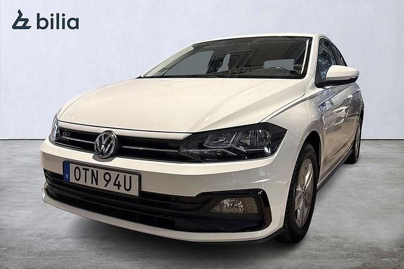 Vit Begagnad 2019 VW Polo R-line Halvkombi | 144 900 kr (Marknadspris) - Bild 1/4