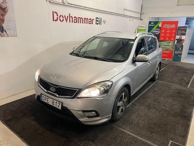 Silver Begagnad 2012 Kia Ceed Sportswagon Kombi | 22 900 kr (Superpris) - Bild 1/4