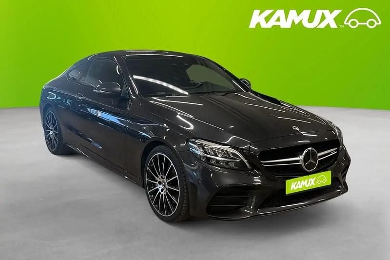 Silver/grå Begagnad 2020 Mercedes C300 AMG Sportkupé | 344 800 kr (Bra pris) - Bild 1/4