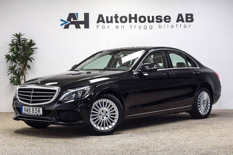 Svart Begagnad 2015 Mercedes C180 Exclusive Sedan | 174 000 kr (Superpris) - Bild 1/4