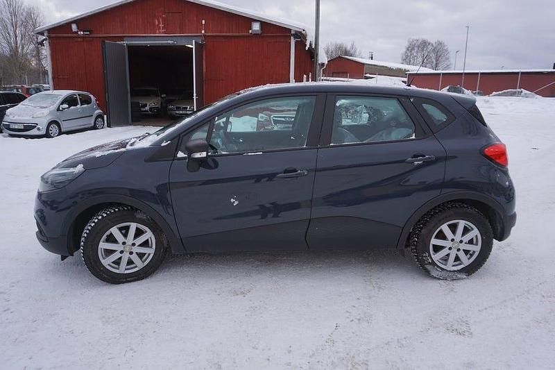 Begagnad Renault Captur 90 HK (66 kW) 2014 Blå SUV