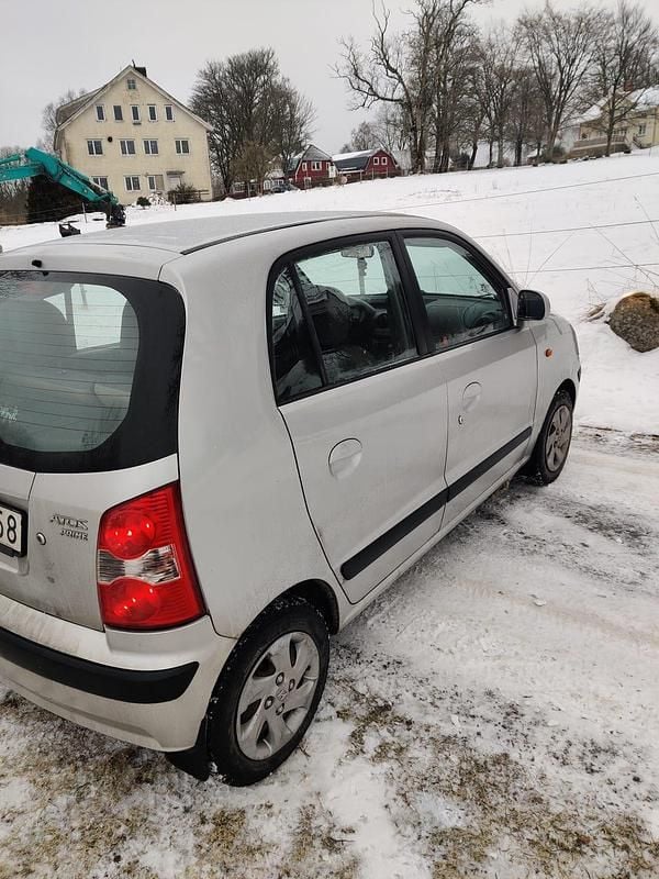 Begagnad Hyundai Atos Prime 58 HK (42 kW) 2004 Halvkombi