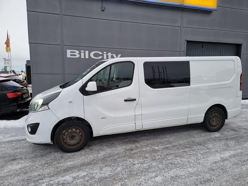 Vit Begagnad 2017 Opel Vivaro Van | 199 000 kr - Bild 1/4