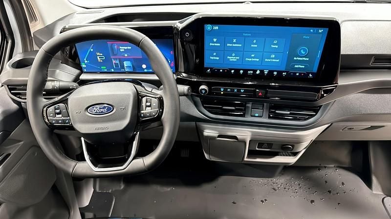 Begagnad Ford E-Transit 2026 Vit Van