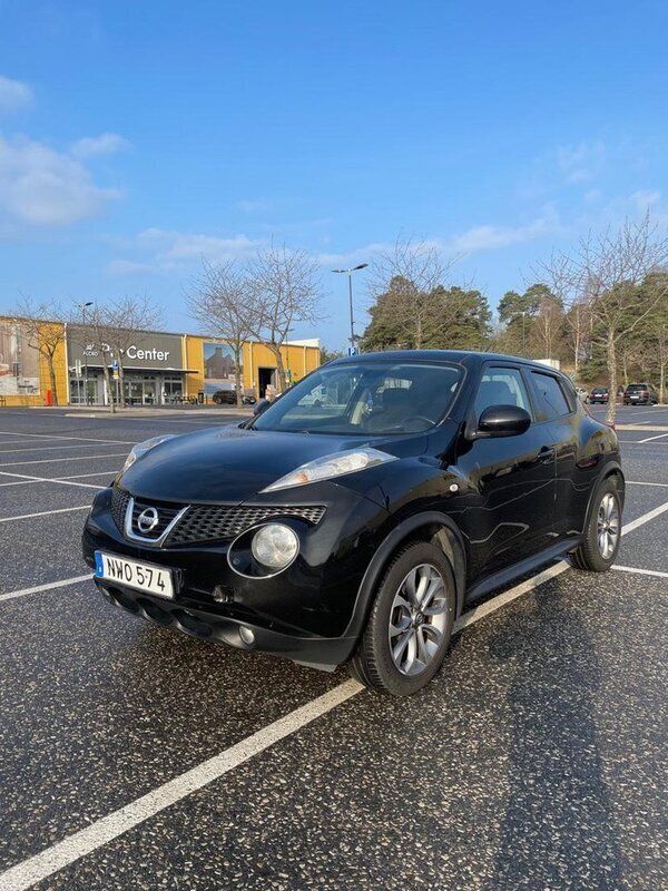 Svart Begagnad 2013 Nissan Juke SUV | 85 000 kr (Marknadspris) - Bild 1/4