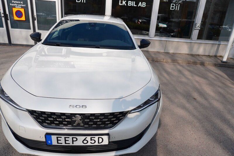 Vit Begagnad 2021 Peugeot 508 GT Kombi | 208 000 kr (Marknadspris) - Bild 1/4