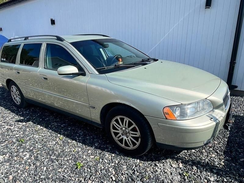Begagnad 2006 Volvo V70 Kombi | 27 000 kr (Bra pris) - Bild 1/4