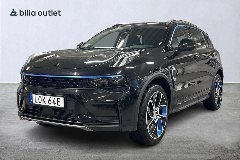 Begagnad Lynk & Co 01 261 HK (191 kW) 2022 Svart SUV